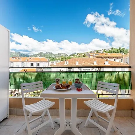 Ferienhaus Le Felix Faure - Hyper Centre - Terrasse - Plages *